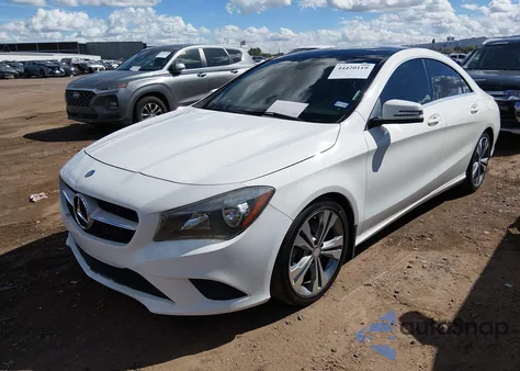 2014 Mercedes-Benz Cla 250 z USA, uszkodzony, nr VIN WDDSJ4EB1EN031085